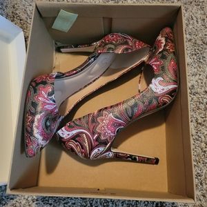 NWT Jessica Simpson Heels Size 6